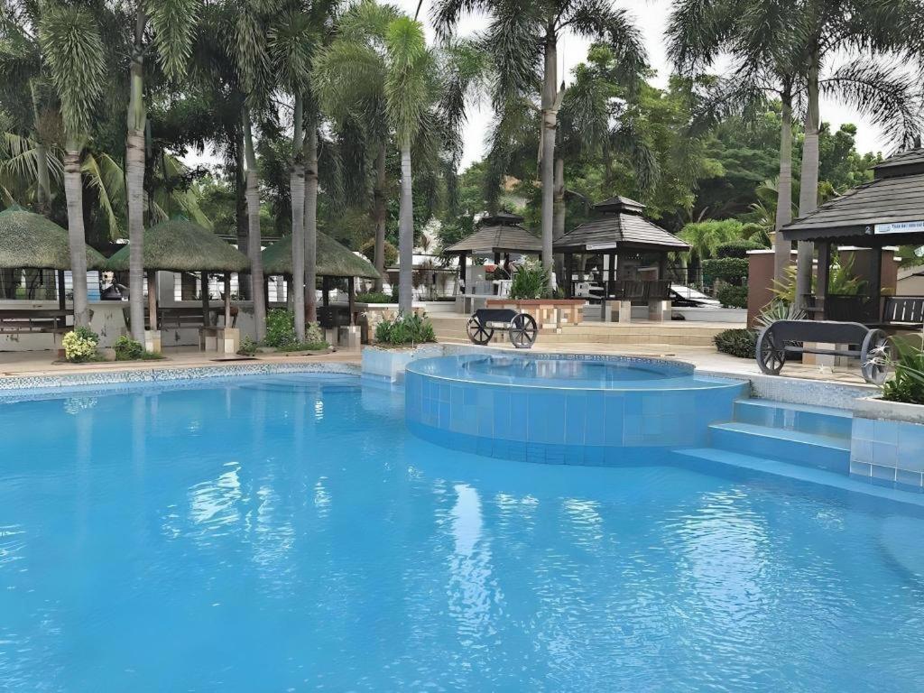 Quezon Premier Hotel - Candelaria Exterior foto